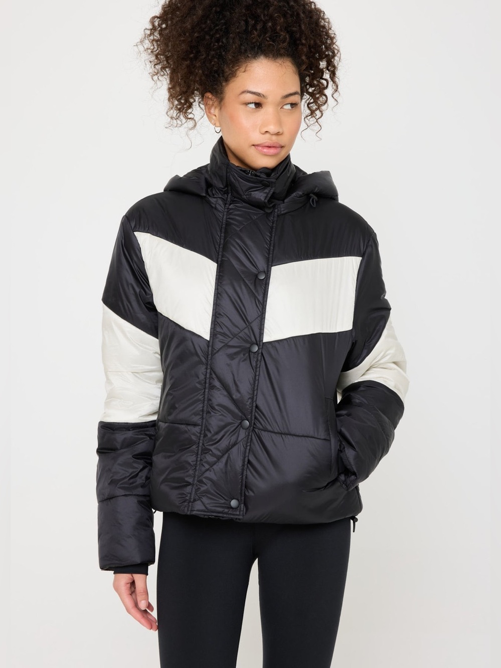 SPIRITUAL GANGSTER NWT Women's Aero Puffer Jacket Black, Medium ($248)